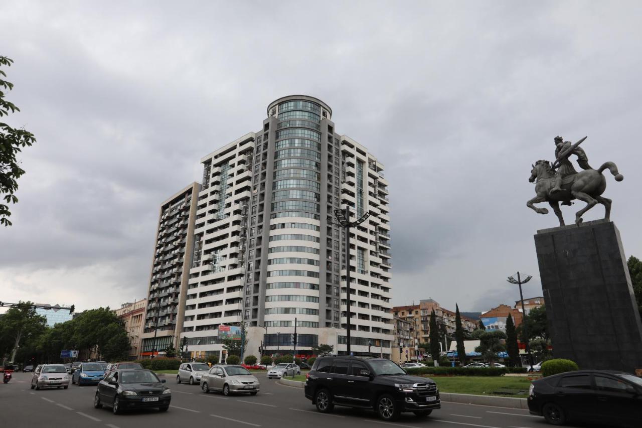 טביליסי Hotel Parma מראה חיצוני תמונה