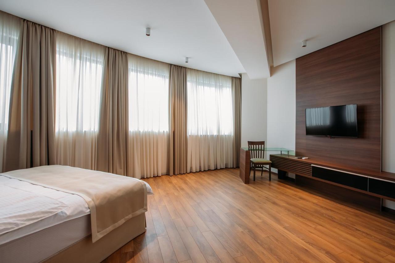 טביליסי Hotel Parma מראה חיצוני תמונה