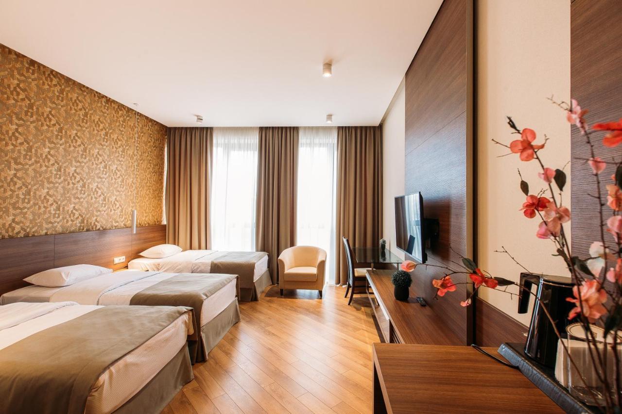 טביליסי Hotel Parma מראה חיצוני תמונה